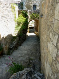 petite rue en calade