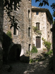 rue et maisons